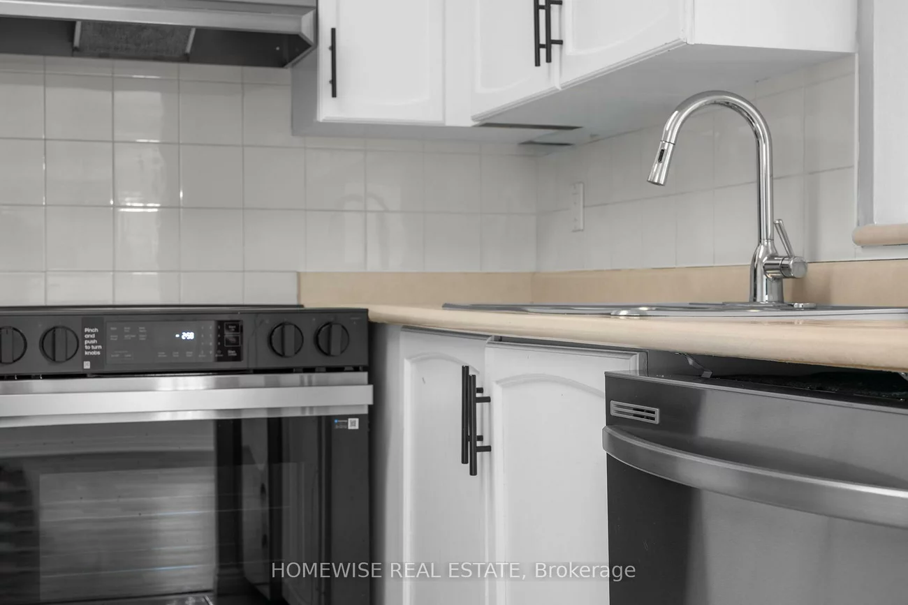 850, Steeles, Lakeview Estates, Vaughan