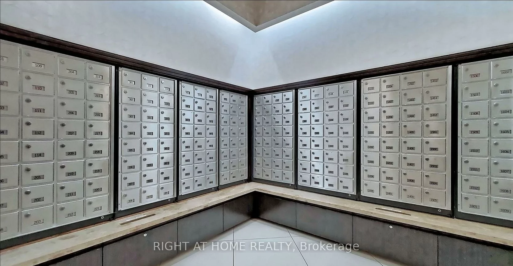 20, North Park, Beverley Glen, Vaughan