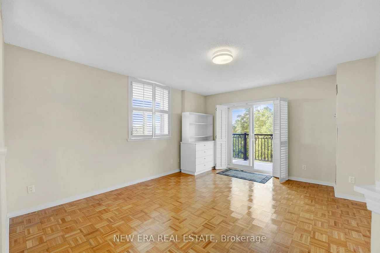 7373, Martin Grove, Vaughan Grove, Vaughan