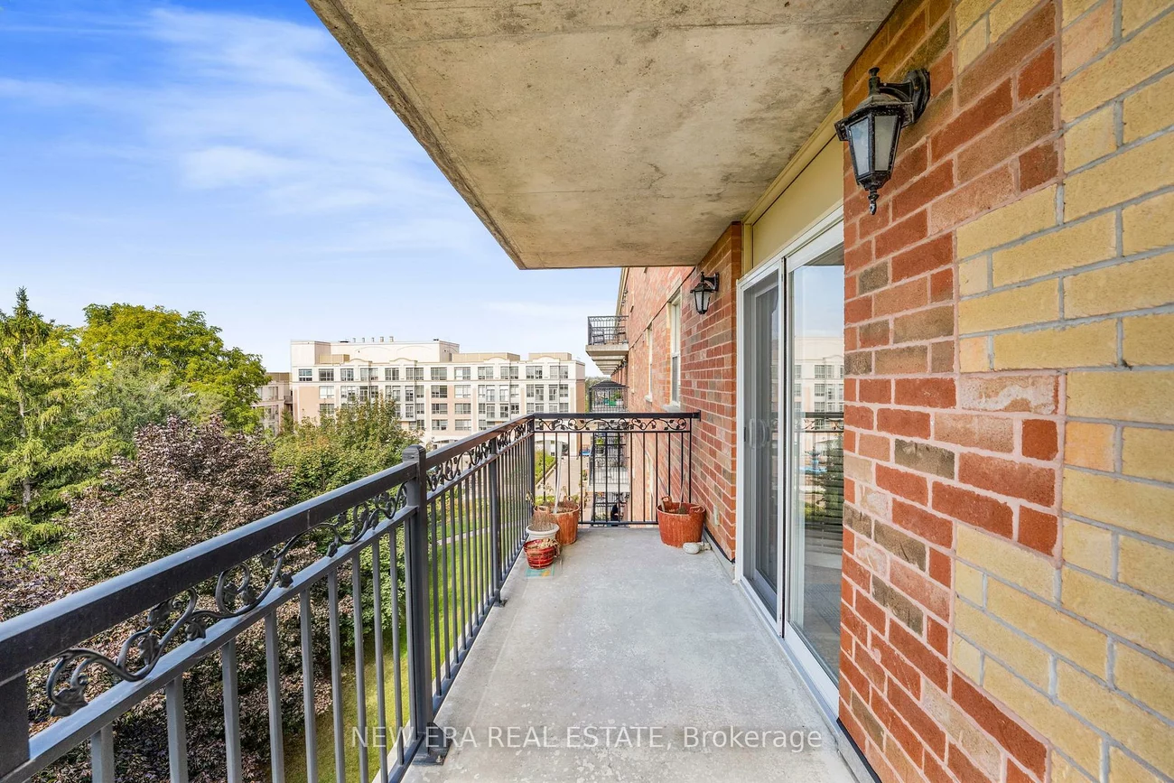 7373, Martin Grove, Vaughan Grove, Vaughan