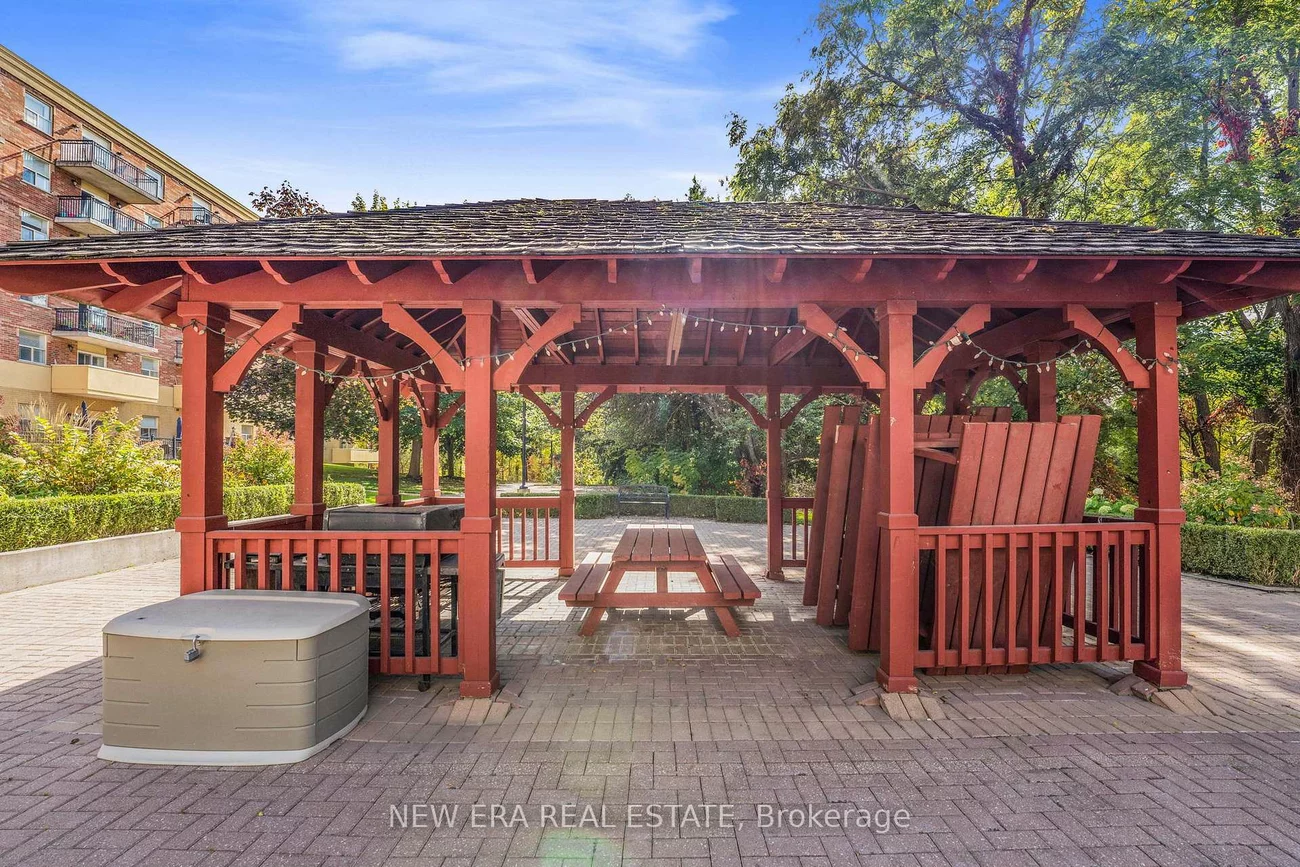 7373, Martin Grove, Vaughan Grove, Vaughan