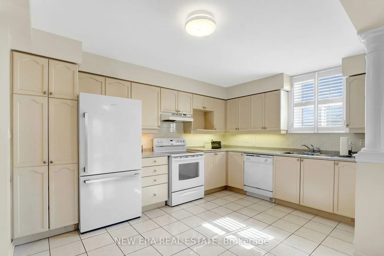 7373, Martin Grove, Vaughan Grove, Vaughan