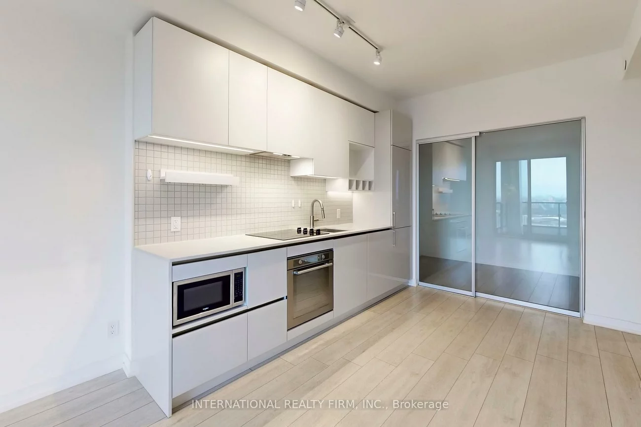 950, Portage, Vaughan Corporate Centre, Vaughan