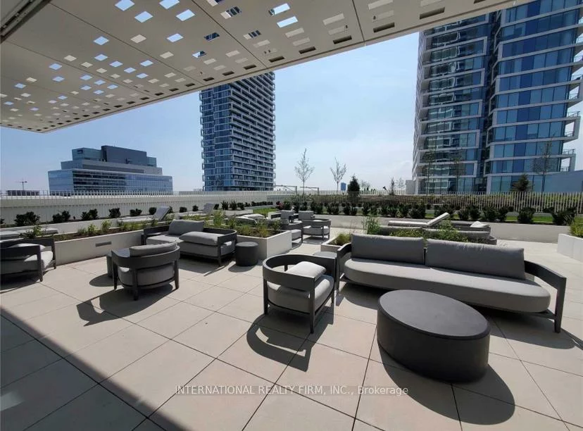 950, Portage, Vaughan Corporate Centre, Vaughan