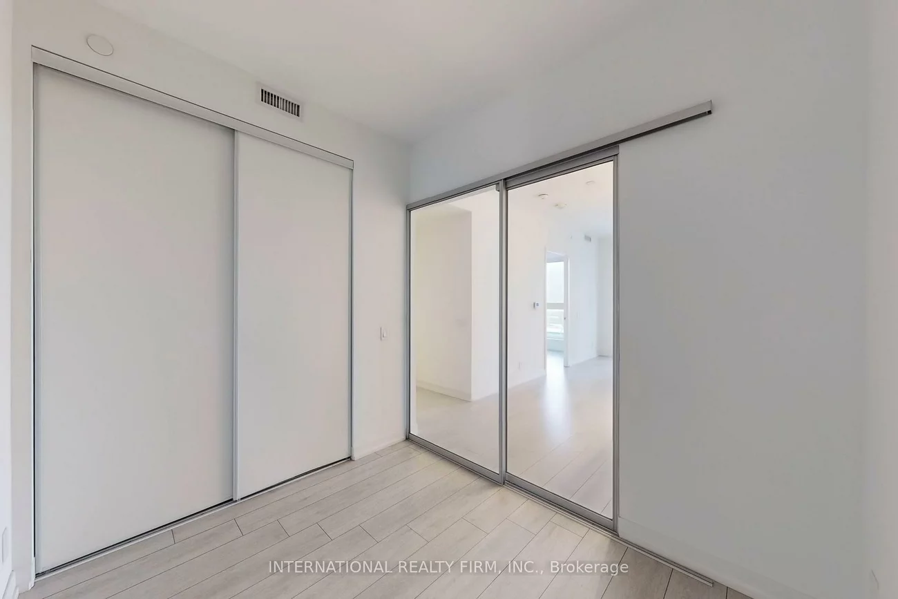 950, Portage, Vaughan Corporate Centre, Vaughan