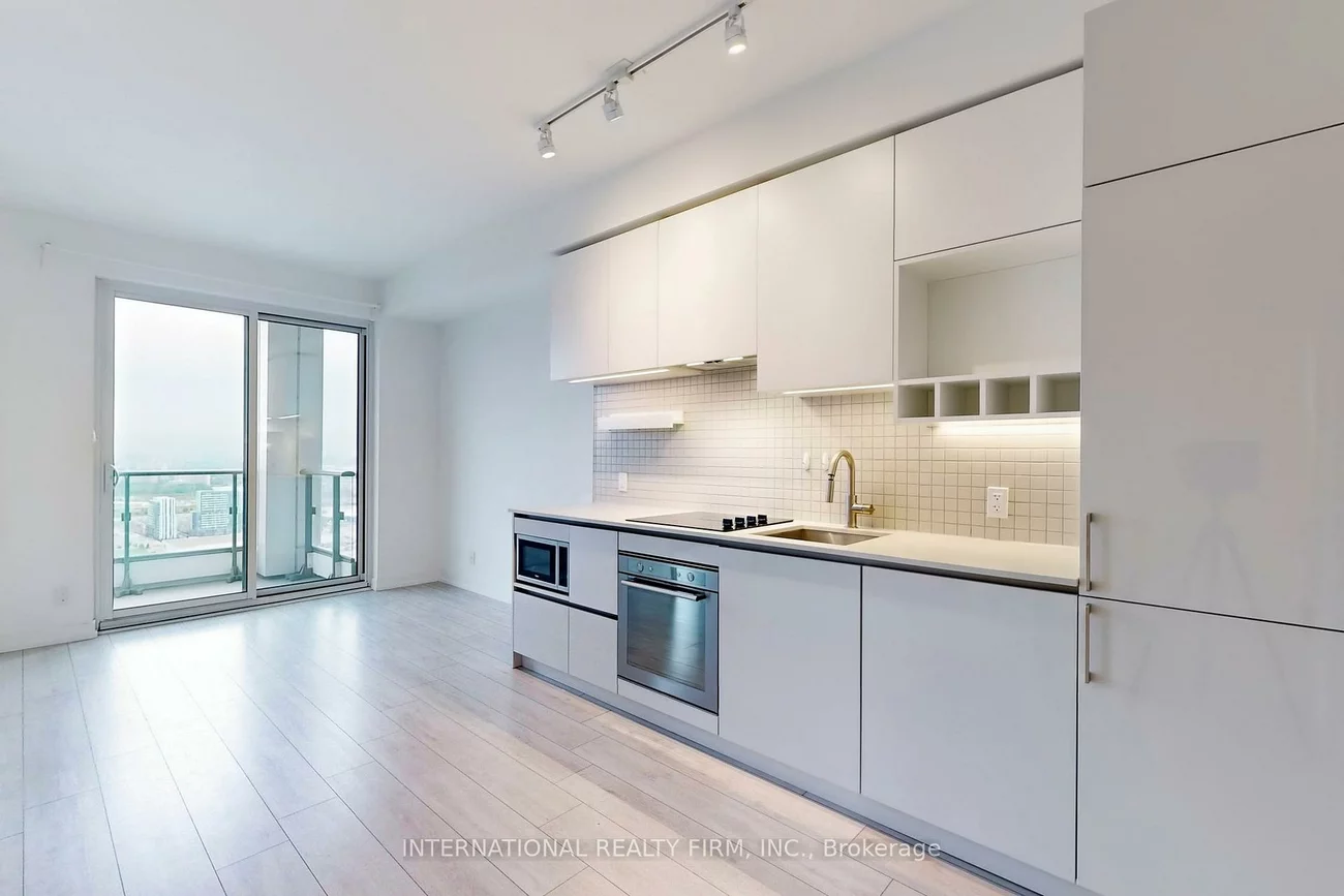 950, Portage, Vaughan Corporate Centre, Vaughan