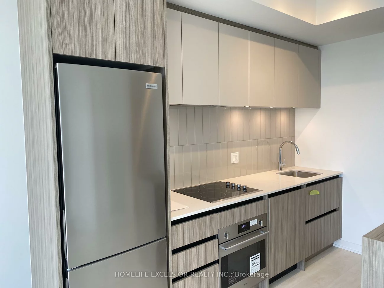 7950, Bathurst, Beverley Glen, Vaughan