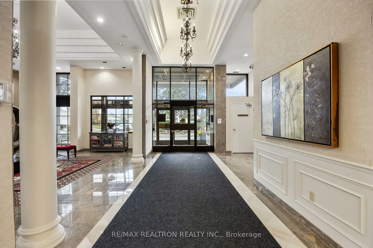 333, Clark, Crestwood-Springfarm-Yorkhill, Vaughan