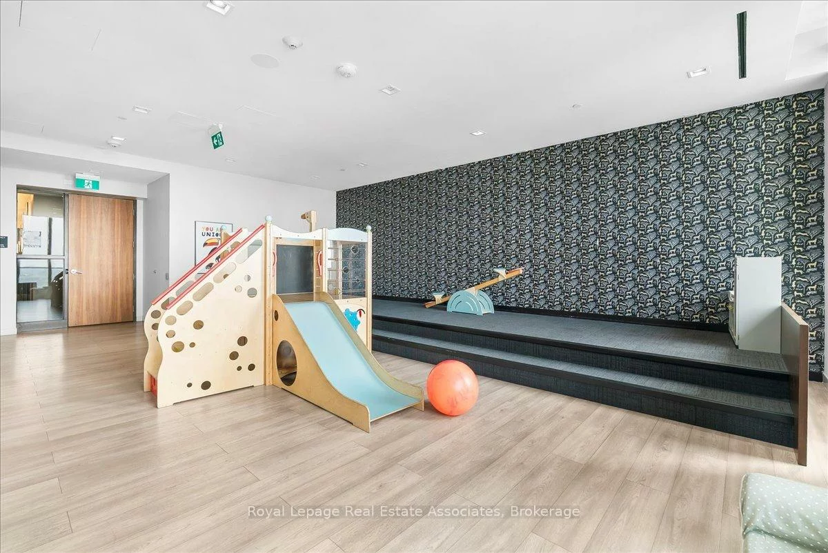 950, Portage, Vaughan Corporate Centre, Vaughan