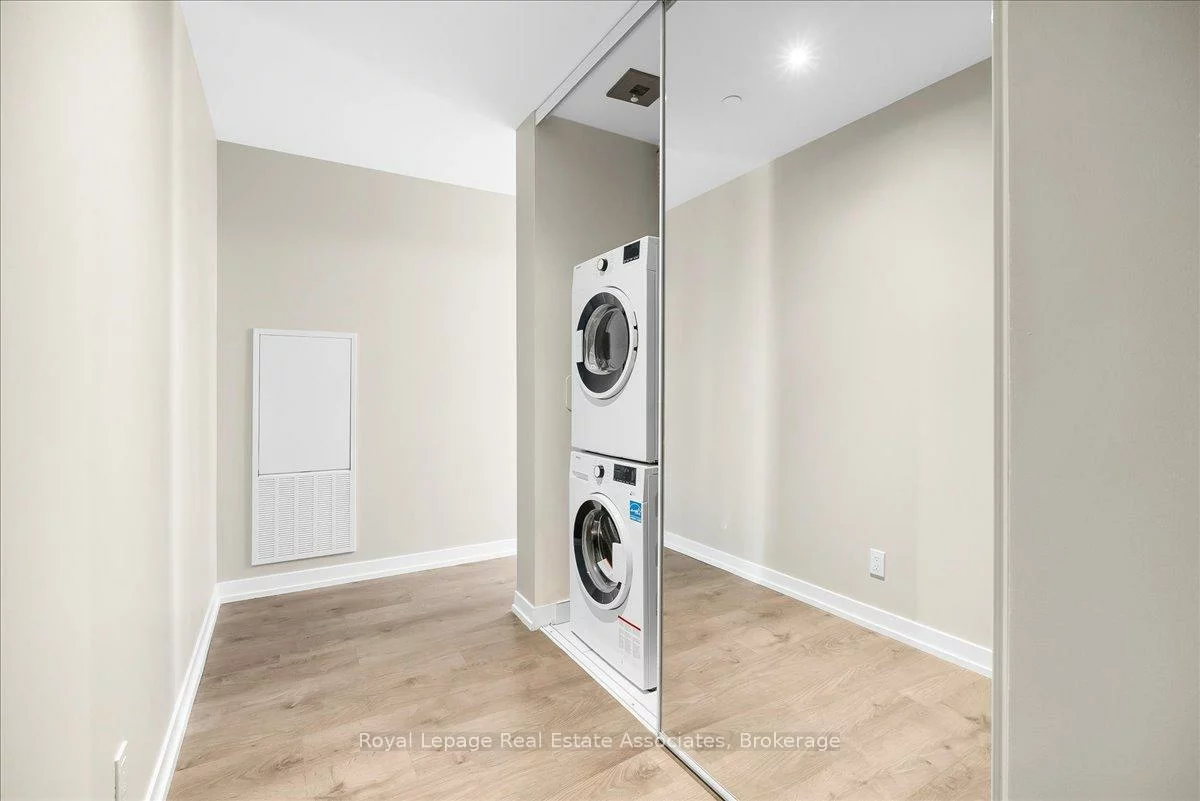 950, Portage, Vaughan Corporate Centre, Vaughan