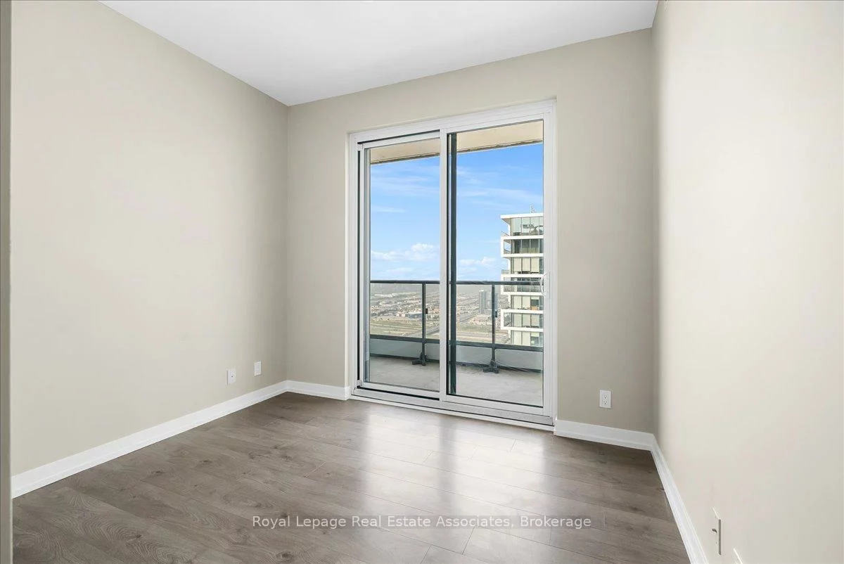 950, Portage, Vaughan Corporate Centre, Vaughan