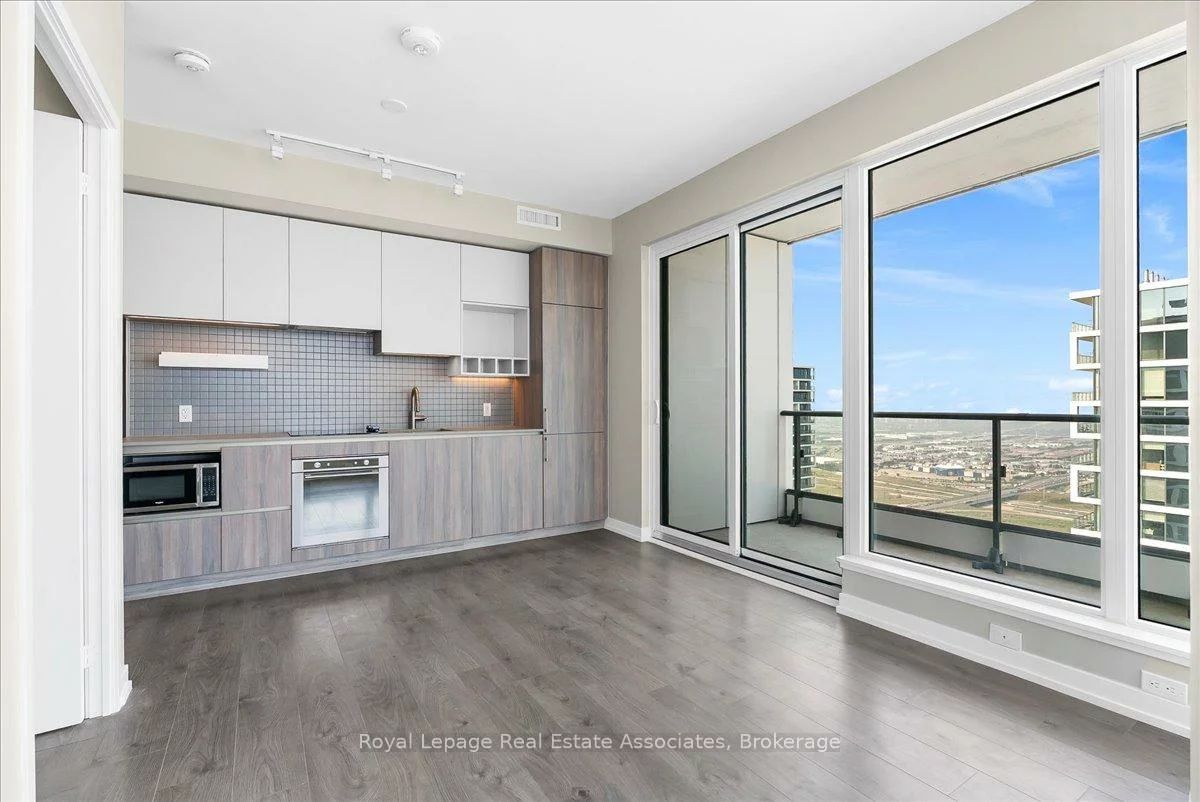 950, Portage, Vaughan Corporate Centre, Vaughan