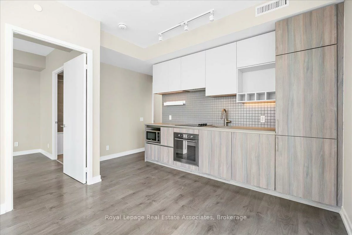 950, Portage, Vaughan Corporate Centre, Vaughan