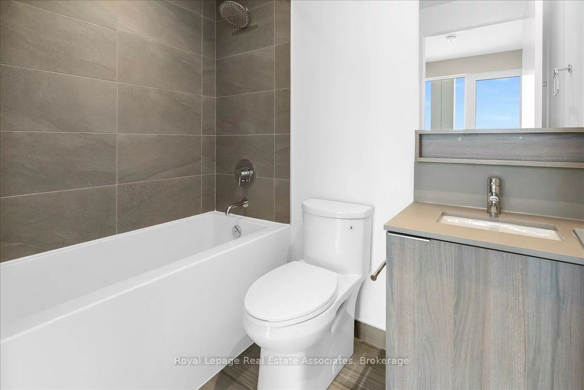 950, Portage, Vaughan Corporate Centre, Vaughan