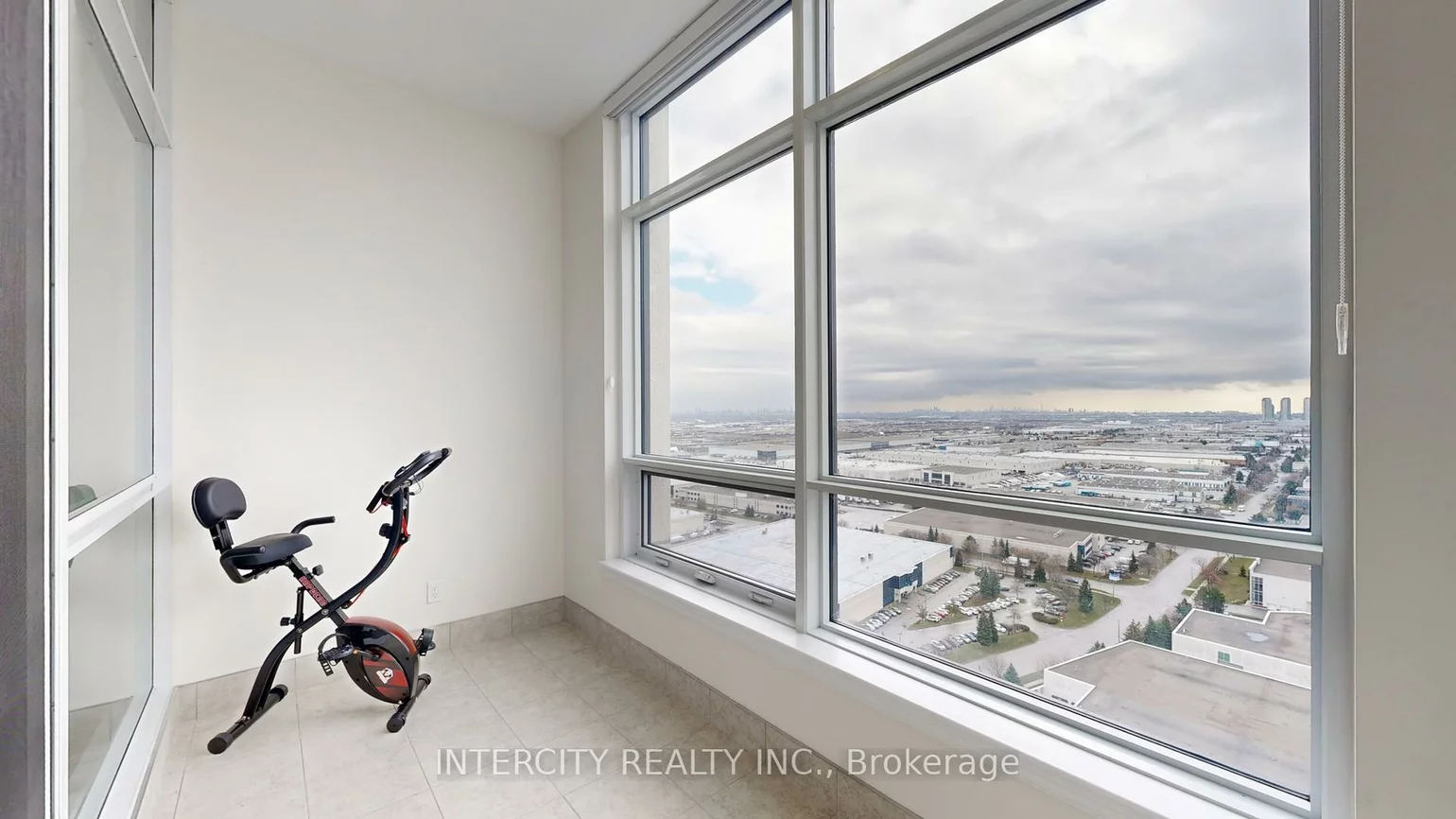 9075, Jane, Concord, Vaughan