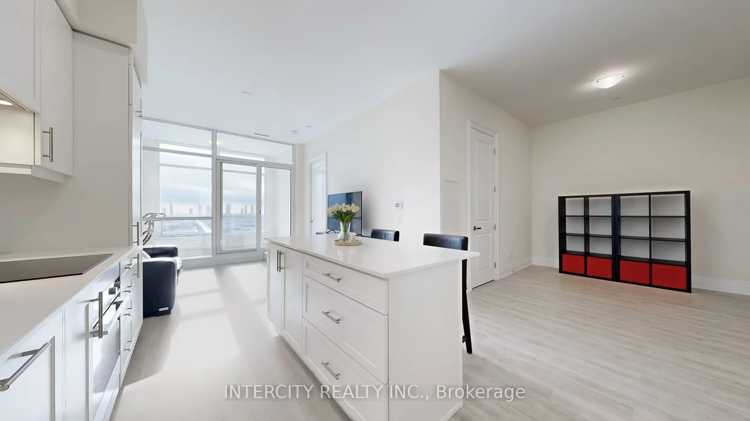 9075, Jane, Concord, Vaughan