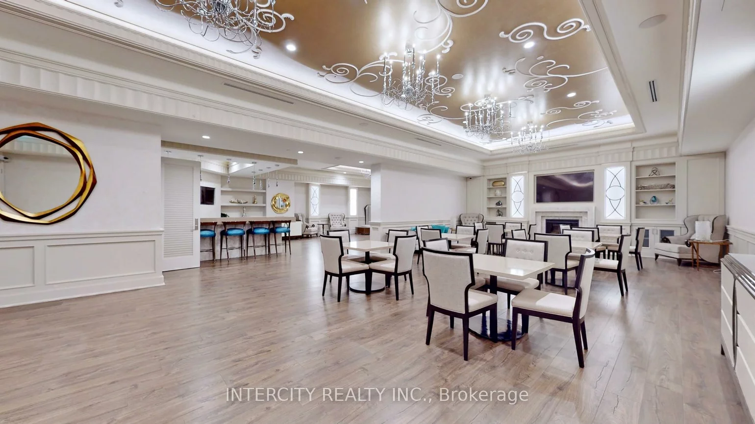 9075, Jane, Concord, Vaughan