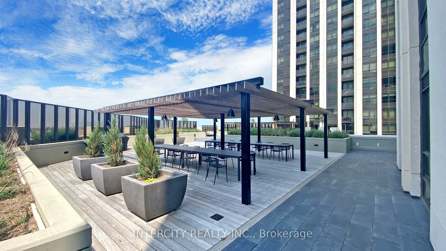 9075, Jane, Concord, Vaughan