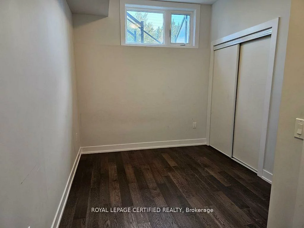 9560, Islington, Sonoma Heights, Vaughan