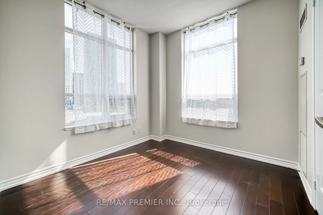 9225, Jane, Maple, Vaughan