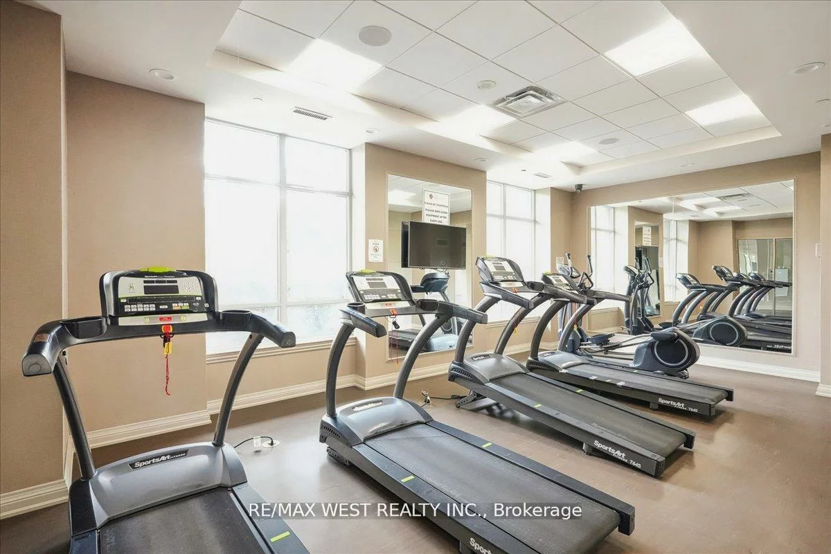 9255, Jane, Maple, Vaughan