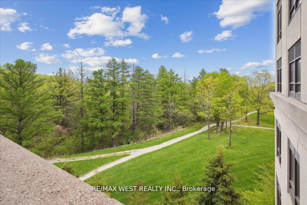 9255, Jane, Maple, Vaughan