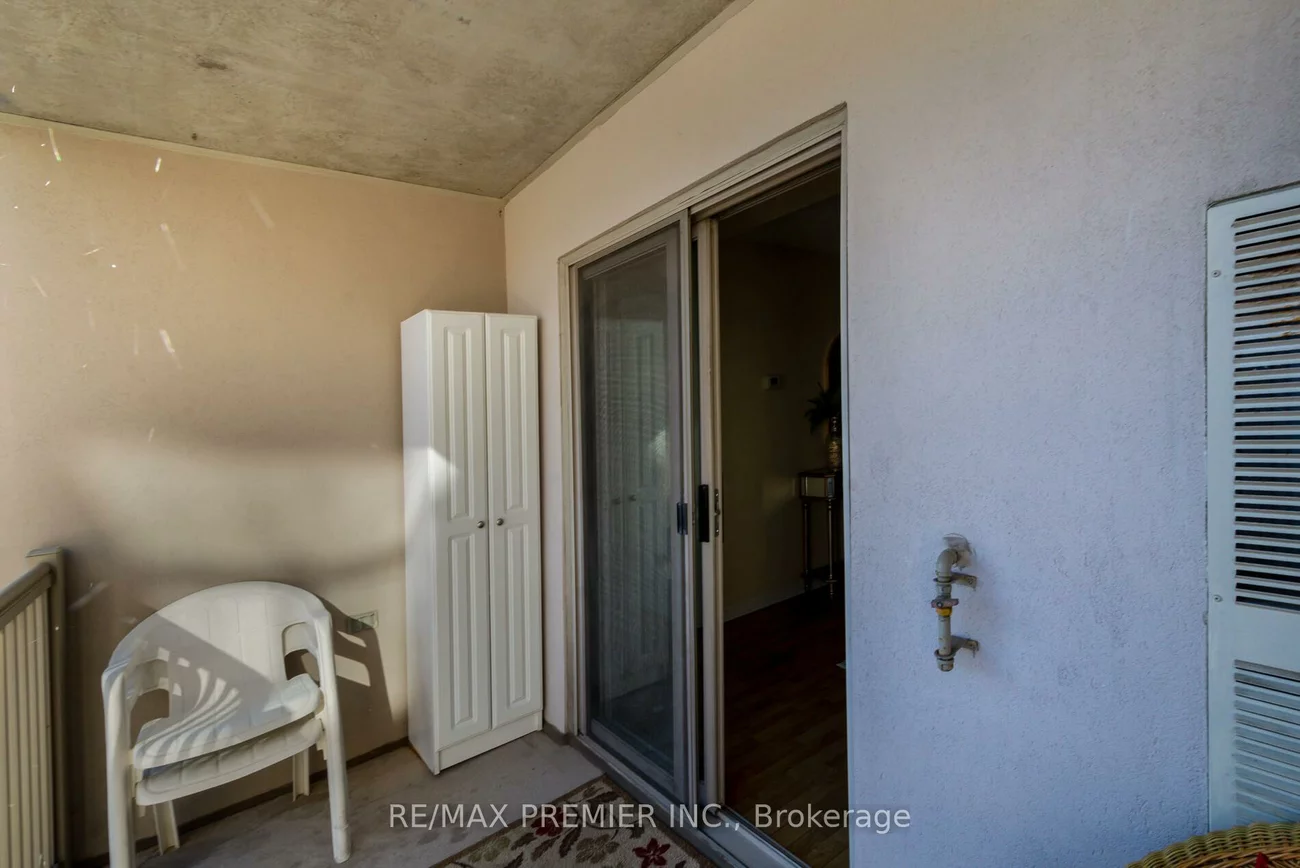 250, Pine Grove, Islington Woods, Vaughan