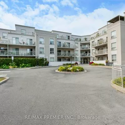 250, Pine Grove, Islington Woods, Vaughan