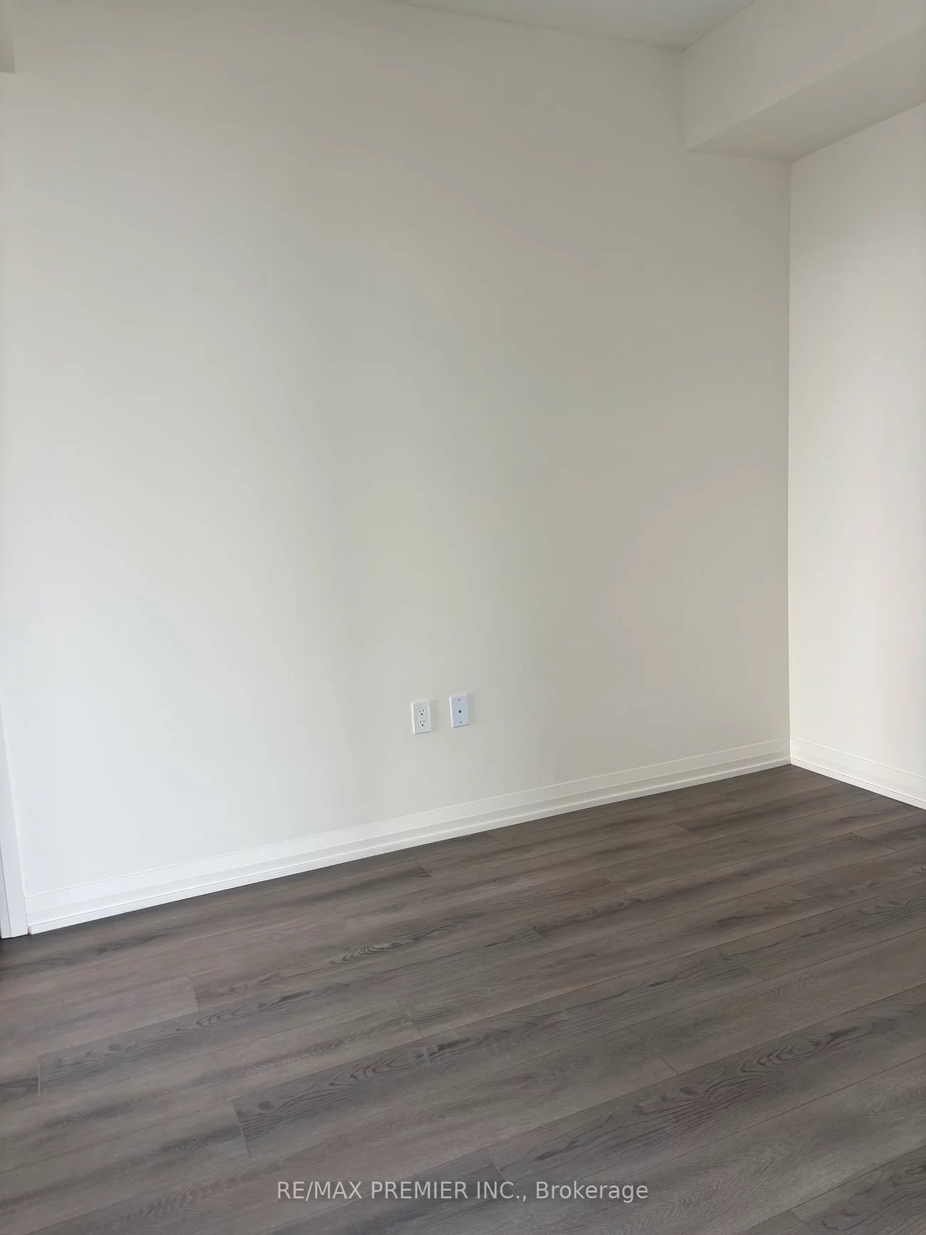 8960, Jane, Concord, Vaughan