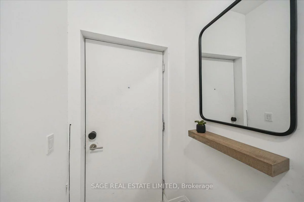 56, Coles, Vaughan Grove, Vaughan