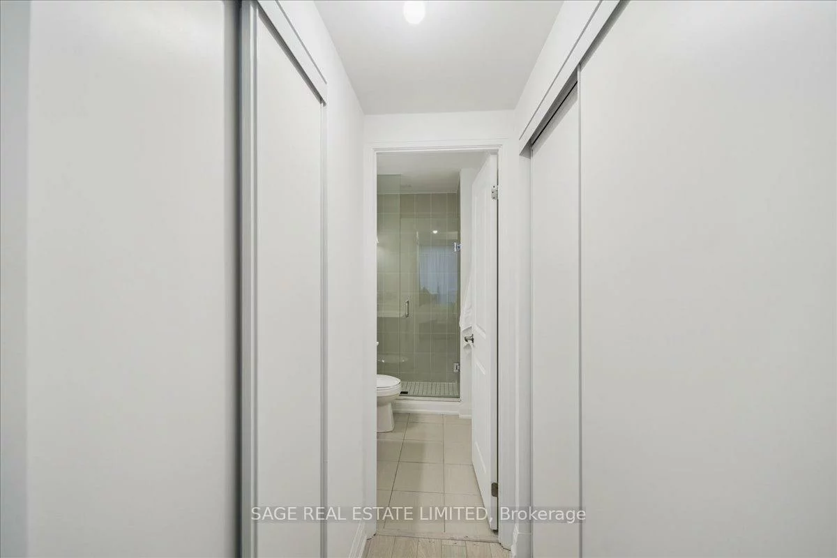 56, Coles, Vaughan Grove, Vaughan