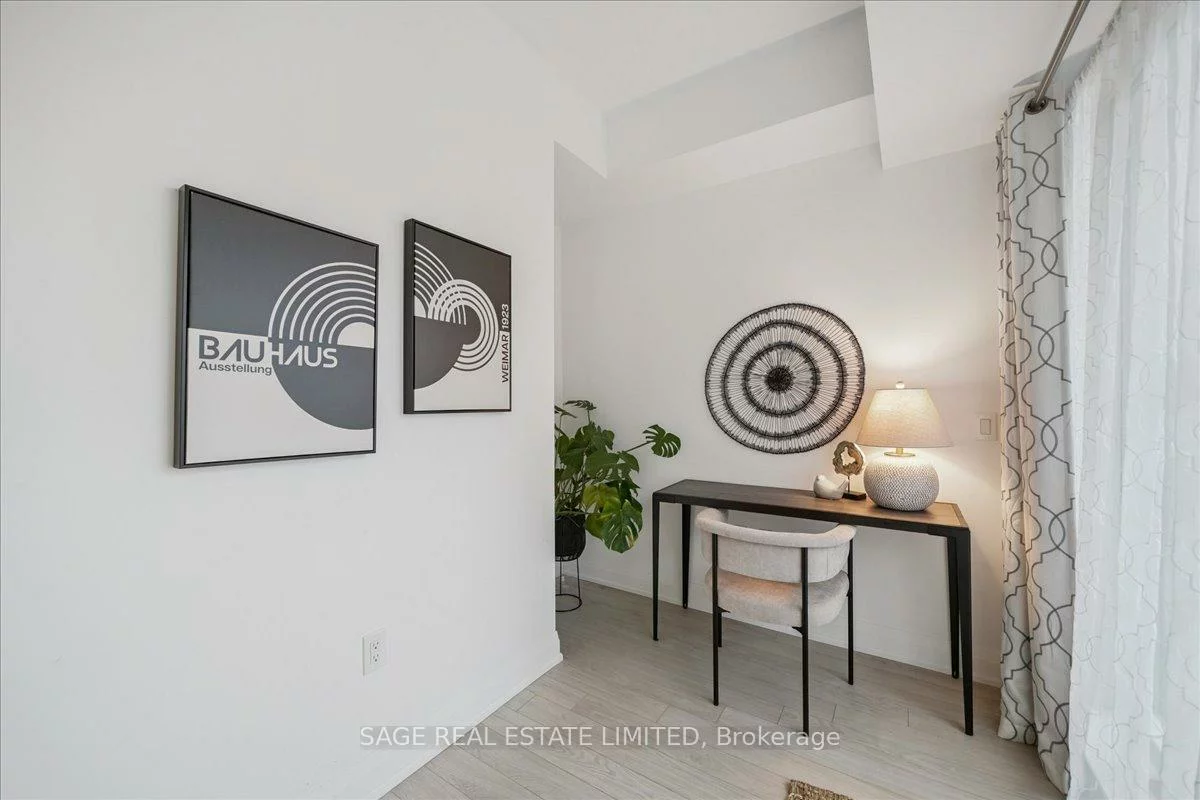 56, Coles, Vaughan Grove, Vaughan