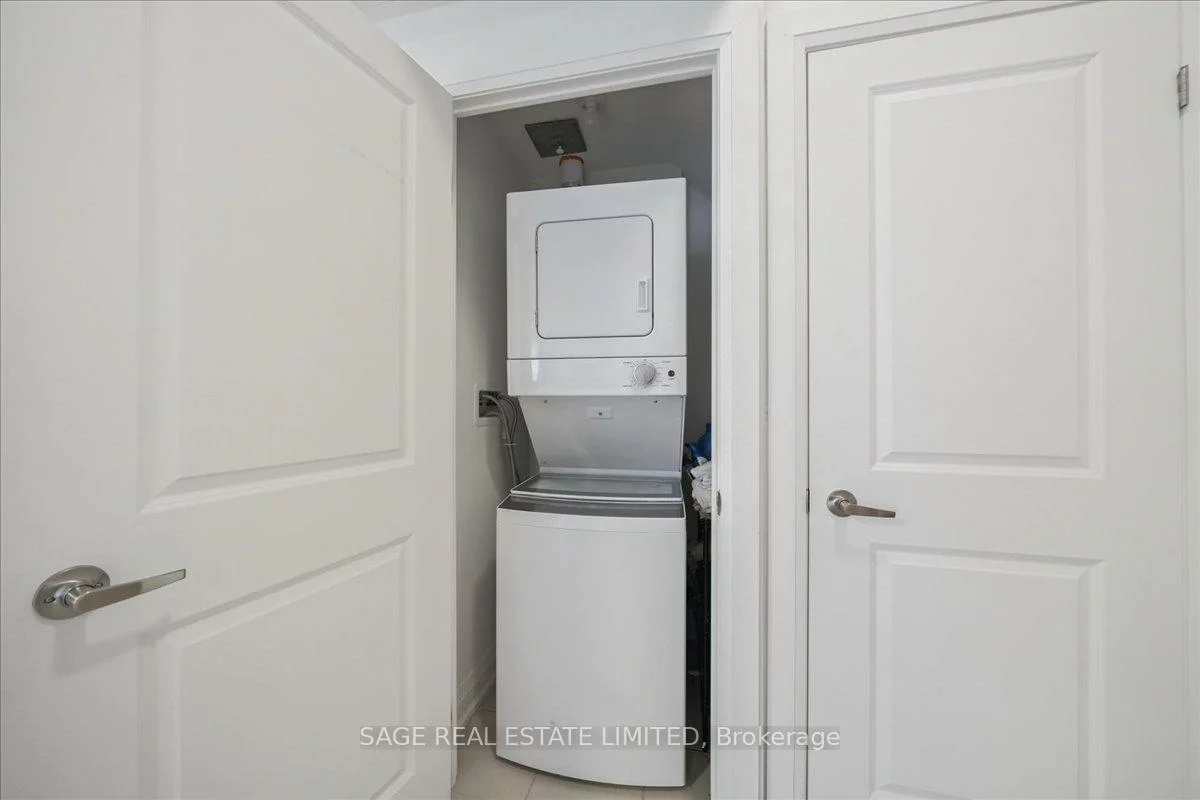 56, Coles, Vaughan Grove, Vaughan