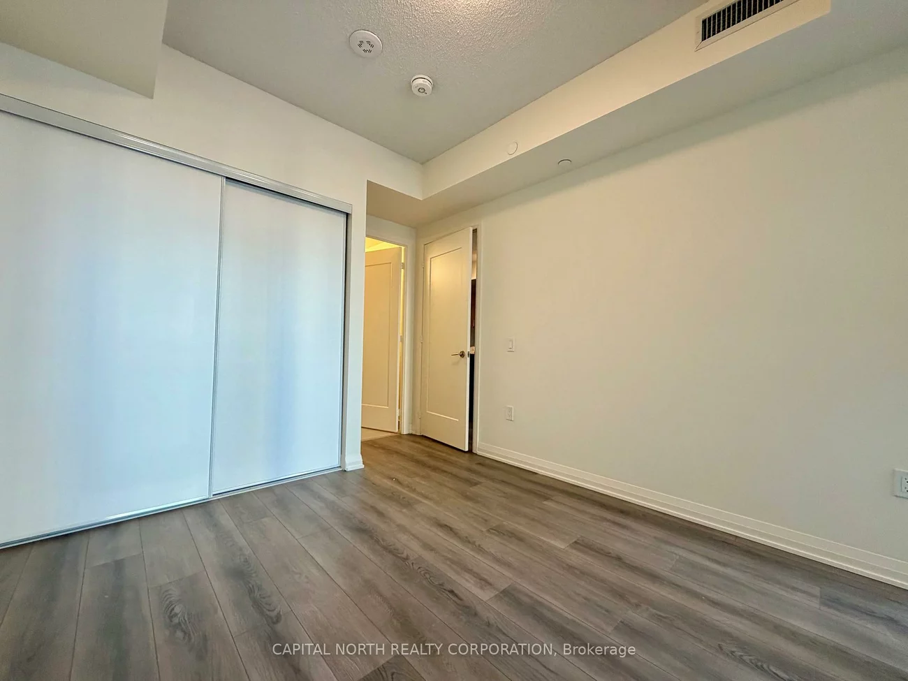 8960, Jane, Vellore Village, Vaughan