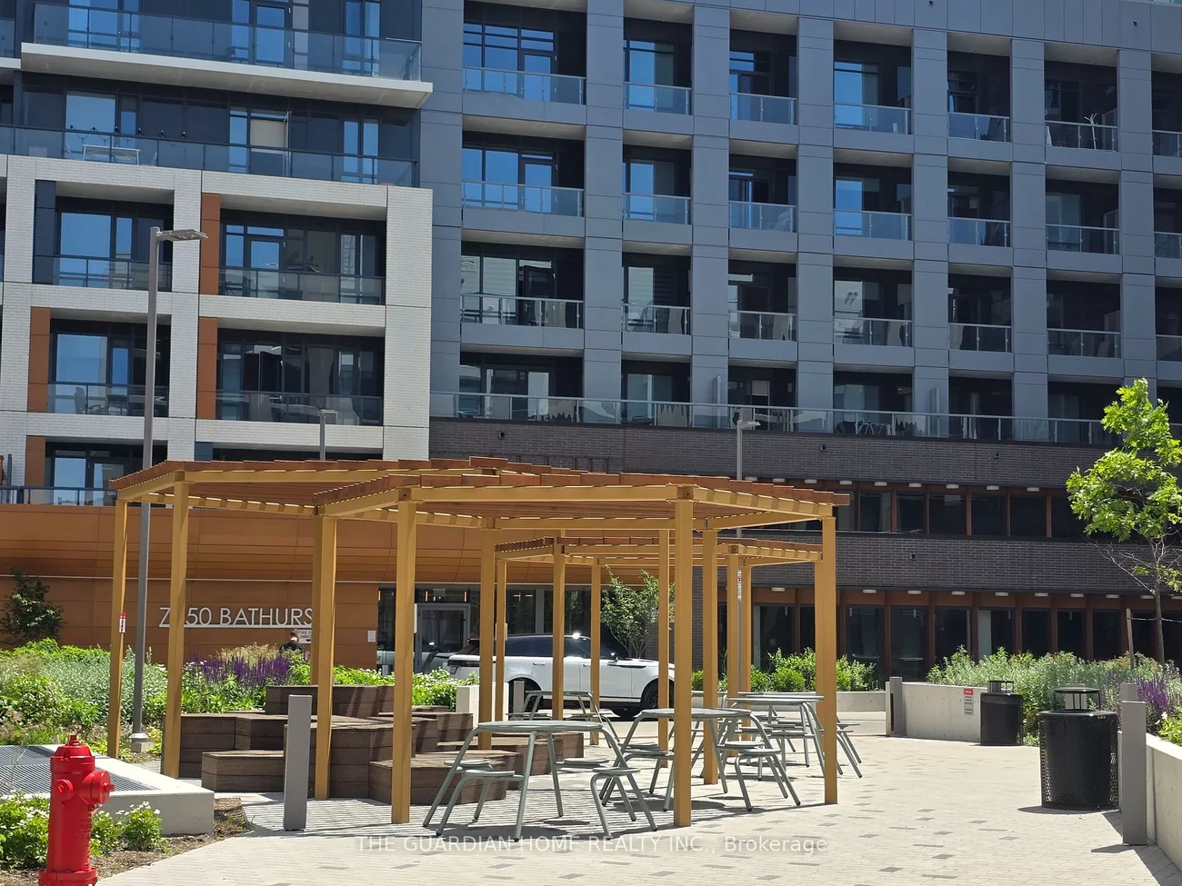 7950, Bathurst, Beverley Glen, Vaughan