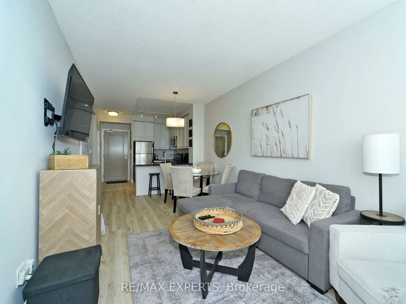 2396, Major Mackenzie, Maple, Vaughan