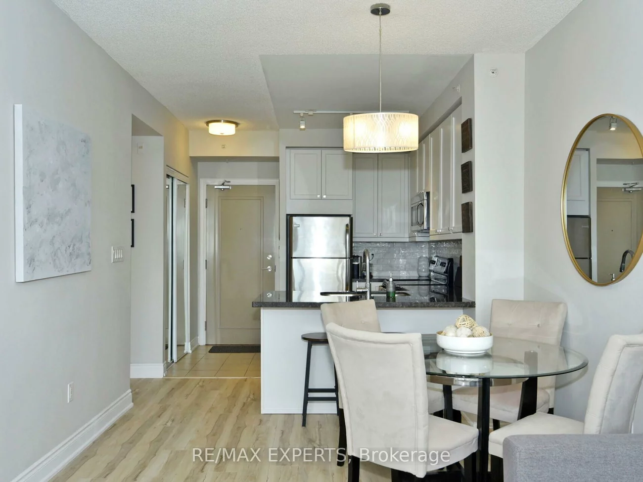 2396, Major Mackenzie, Maple, Vaughan