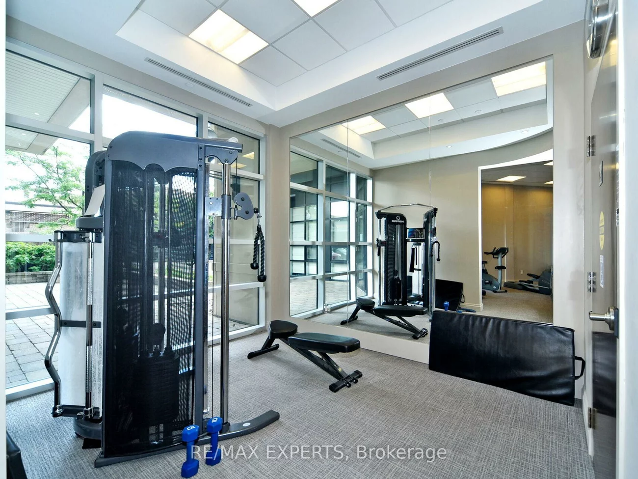 2396, Major Mackenzie, Maple, Vaughan