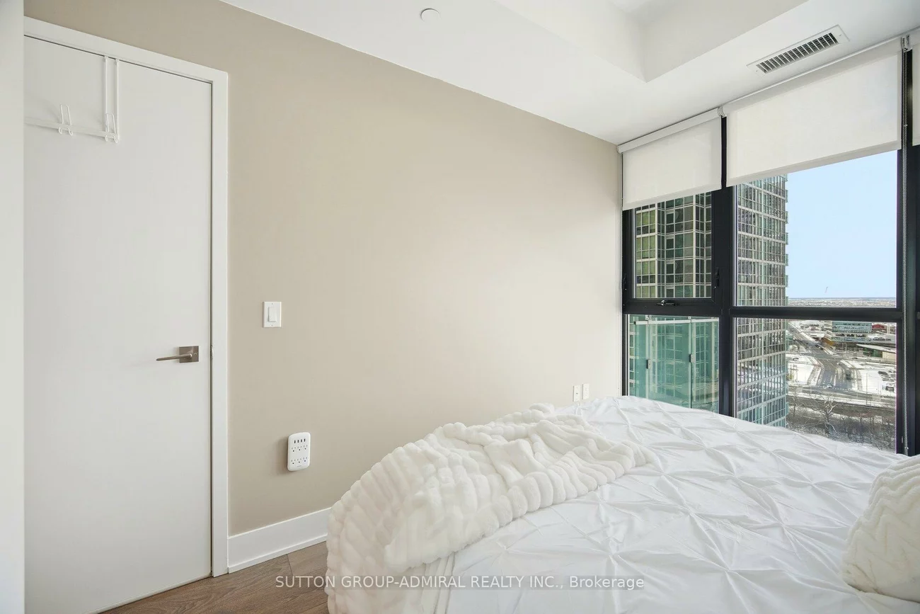 2908, Highway 7, Concord, Vaughan