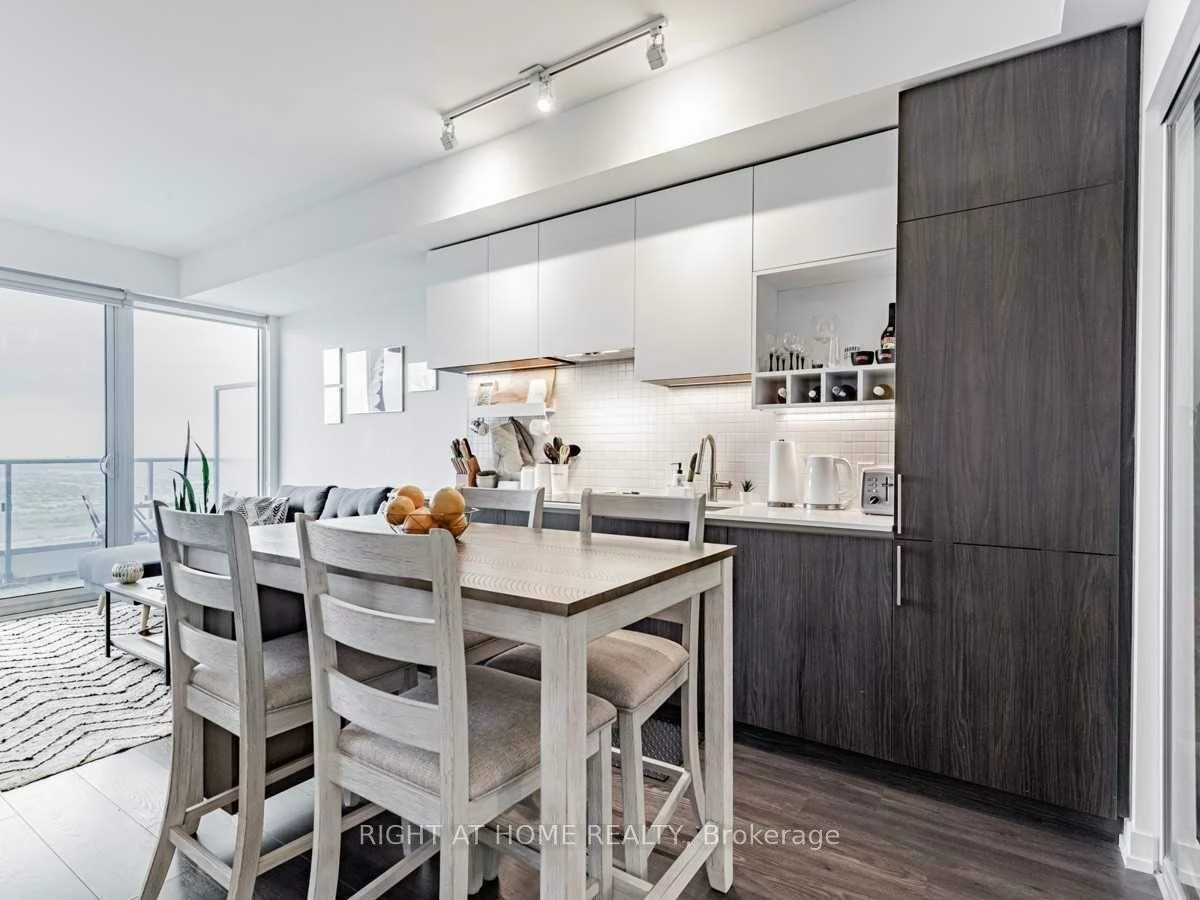 5, Buttermill, Vaughan Corporate Centre, Vaughan