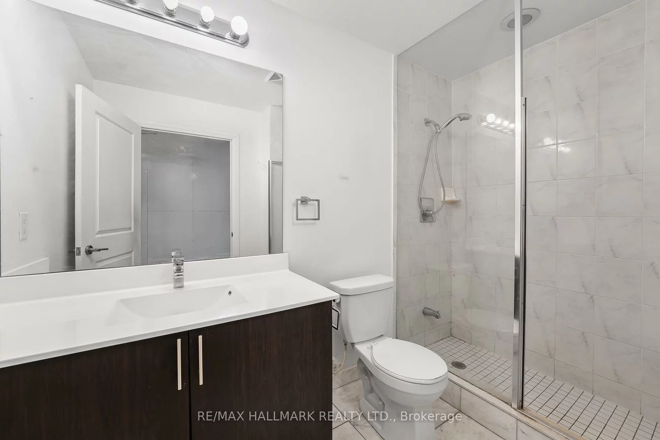 520, Steeles, Crestwood-Springfarm-Yorkhill, Vaughan