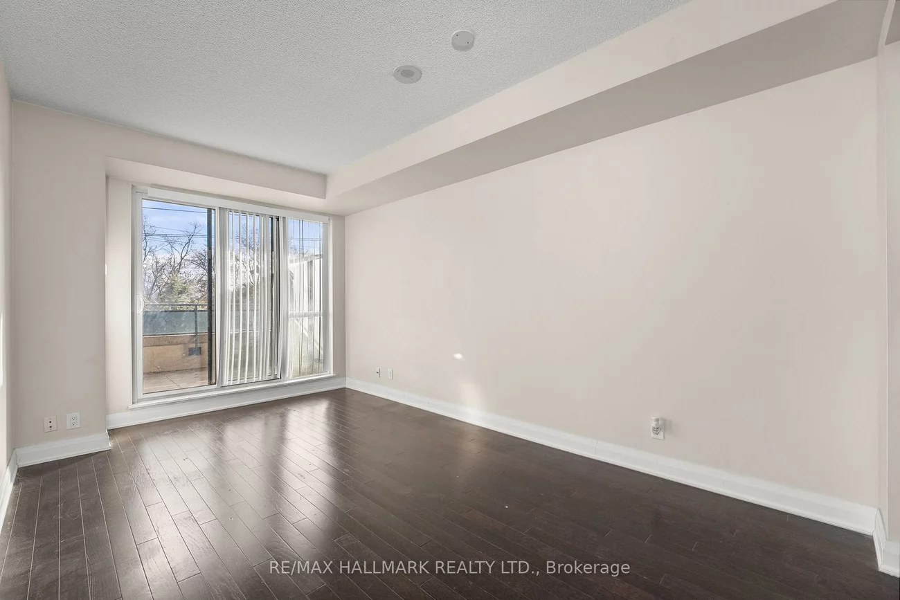 520, Steeles, Crestwood-Springfarm-Yorkhill, Vaughan