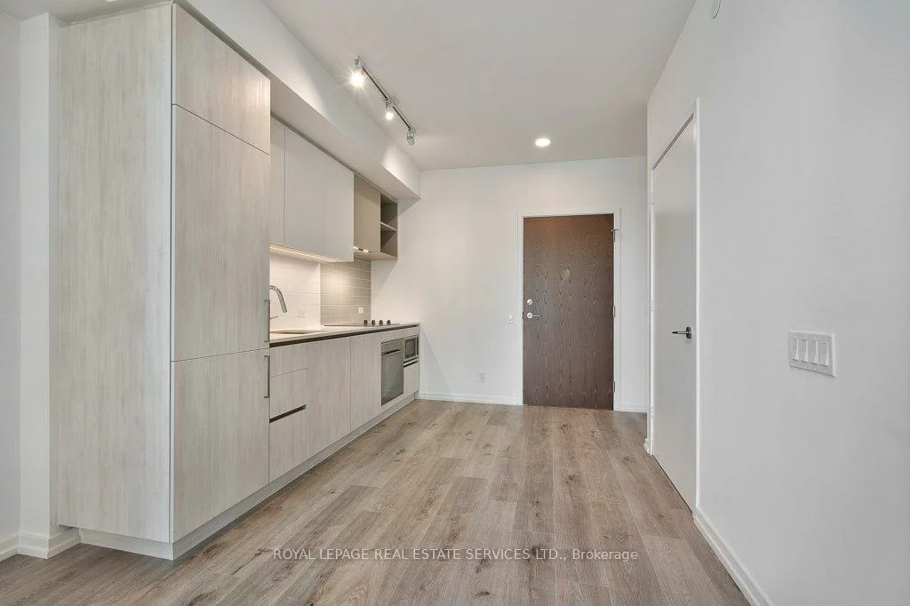 7890, Jane, Vaughan Corporate Centre, Vaughan