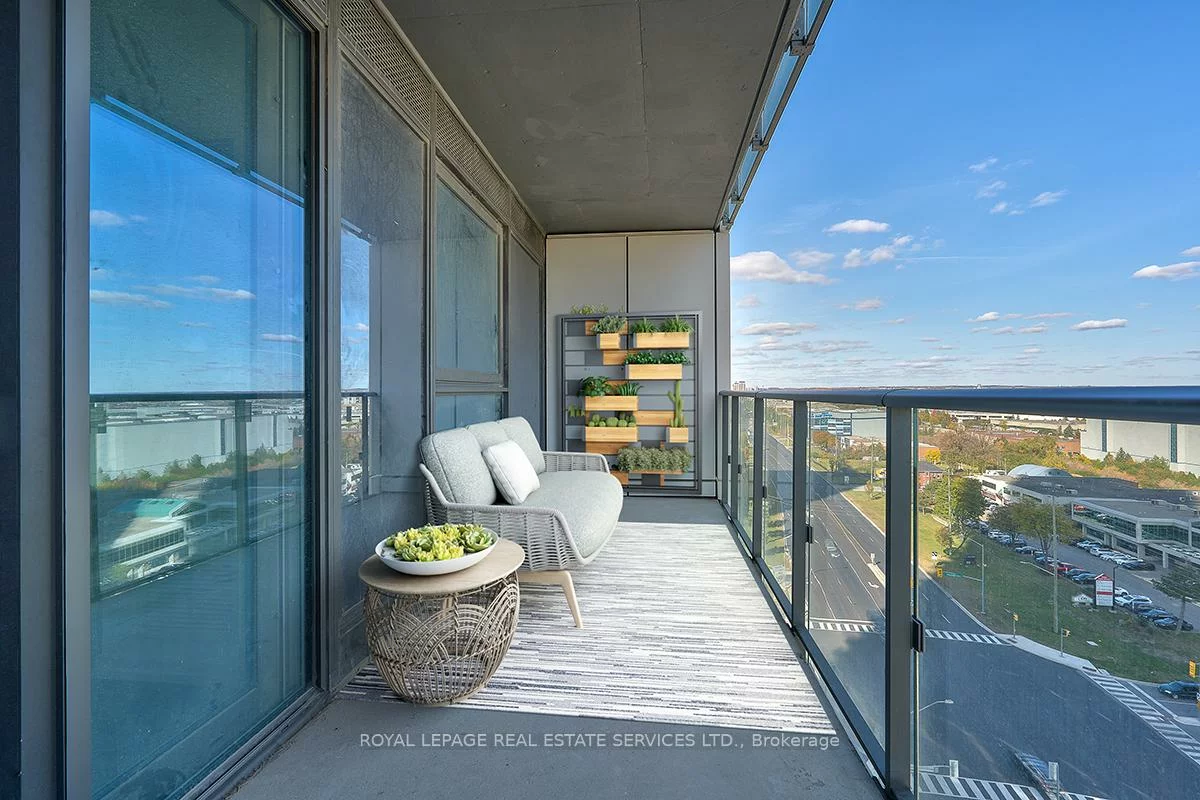 7890, Jane, Vaughan Corporate Centre, Vaughan