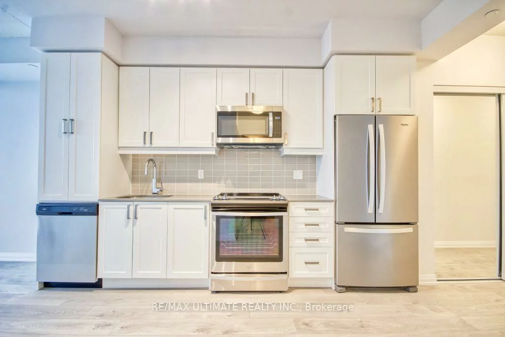 7985, Jane, Concord, Vaughan