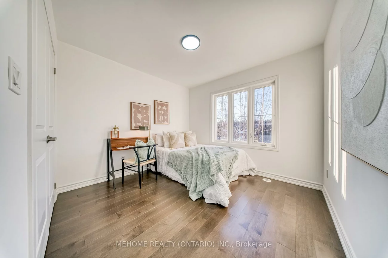 199, Pine Grove, Islington Woods, Vaughan