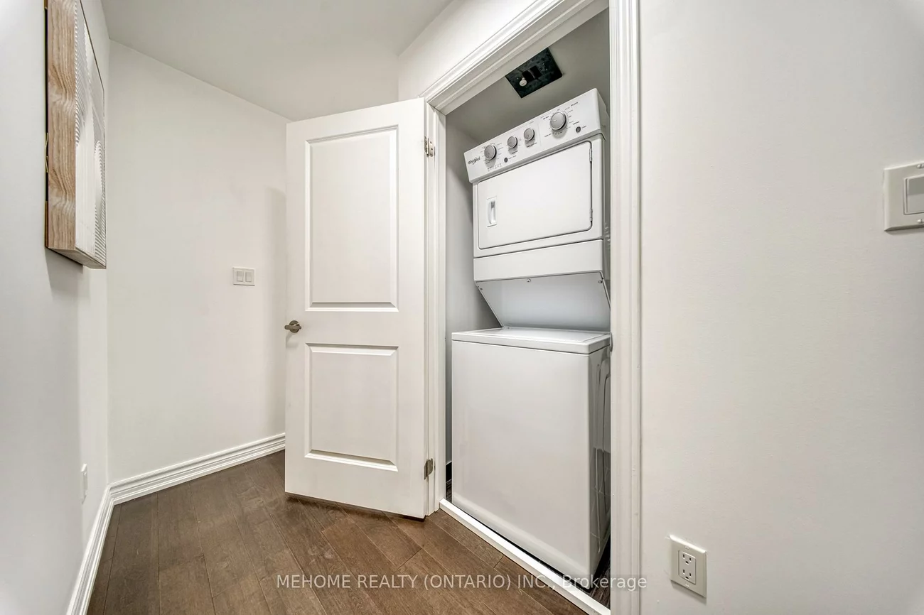 199, Pine Grove, Islington Woods, Vaughan