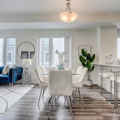 31, Honeycrisp, Vaughan Corporate Centre, Vaughan