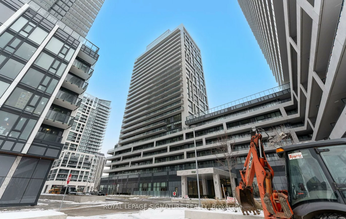 8960, Jane, Vellore Village, Vaughan