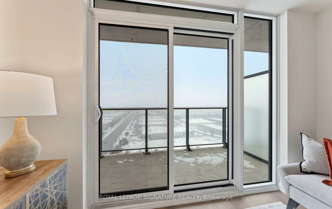 8960, Jane, Vellore Village, Vaughan